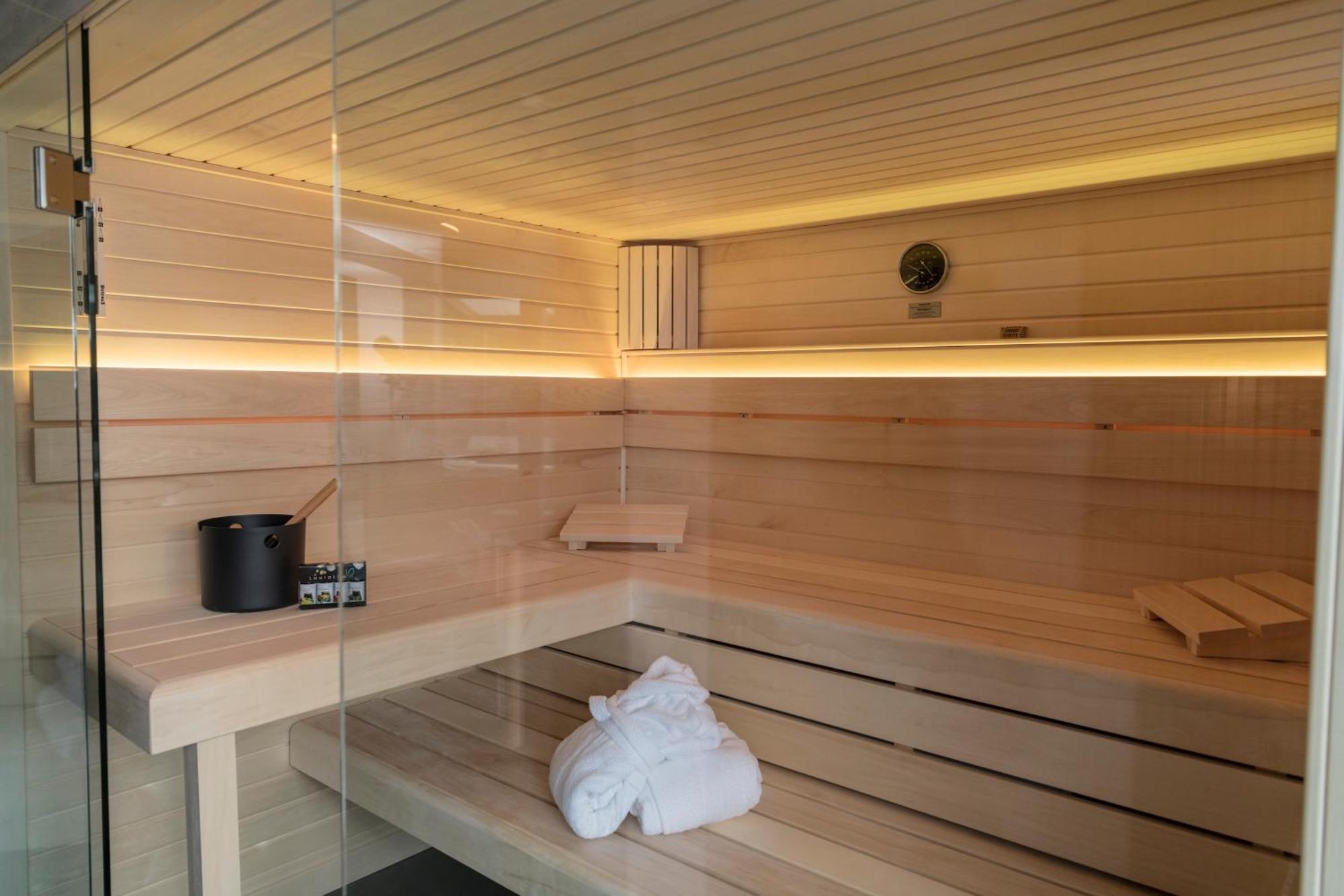 טימנדורפר שטרנד Wellness House Oase Spa Mit Whirlpool מראה חיצוני תמונה
