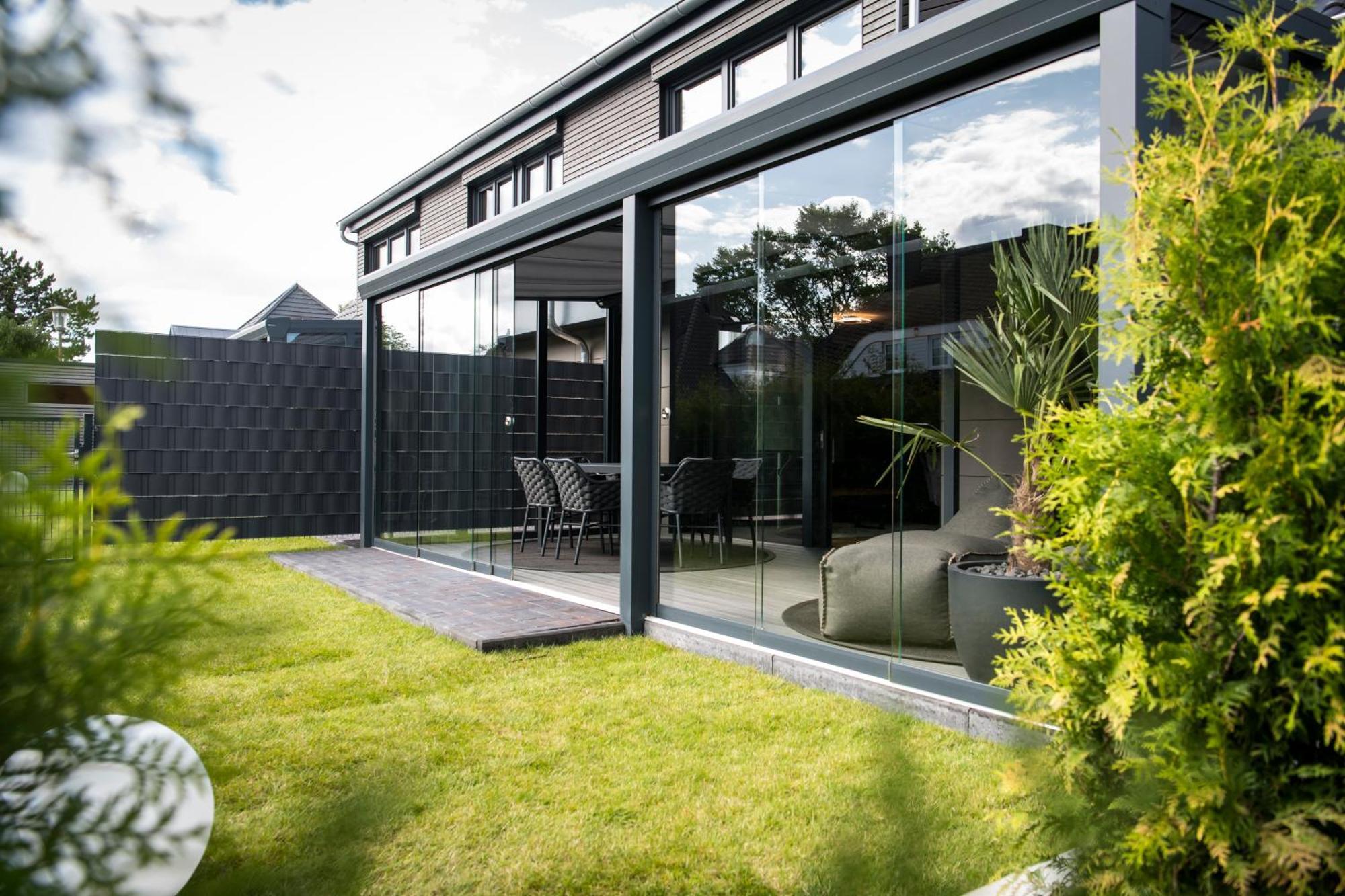 טימנדורפר שטרנד Wellness House Oase Spa Mit Whirlpool מראה חיצוני תמונה